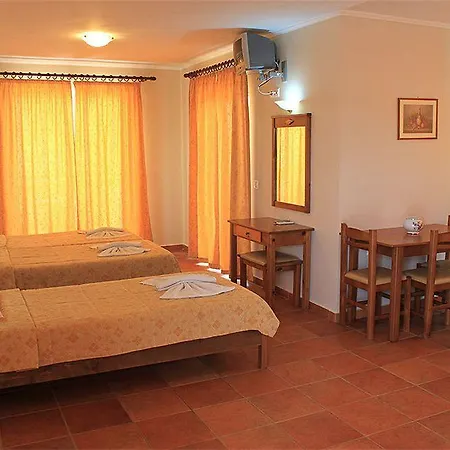 Panos 3*