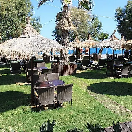 Panos Hotel Platanés