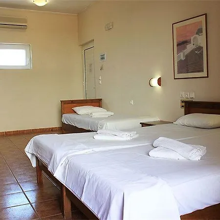 Panos Hotel 3*