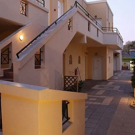 Panos Hotel Platanés